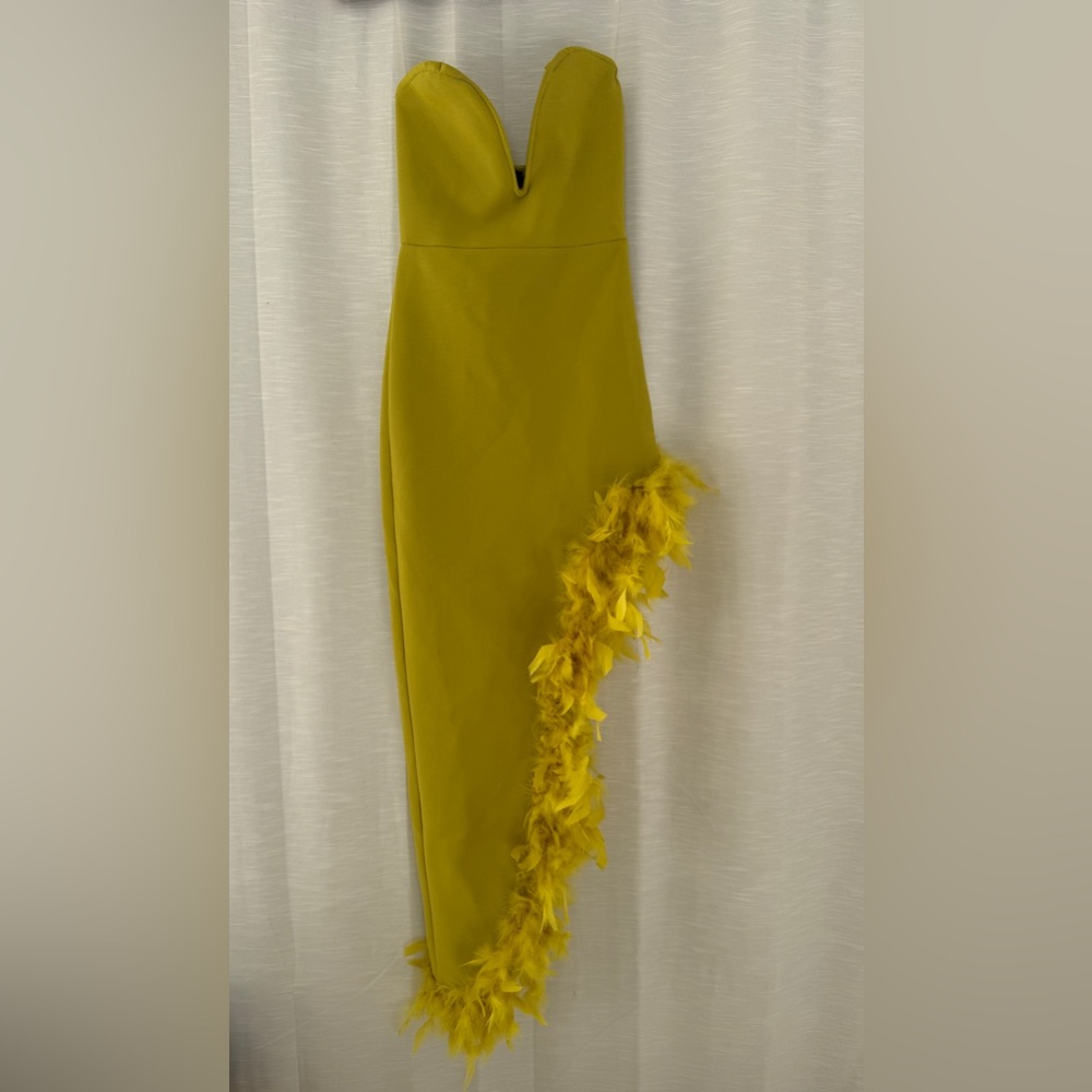 Fashion Nova Jacqueline Chartreuse Strapless Feather High Slit Dress NWT Size XS - Picture 6 of 16